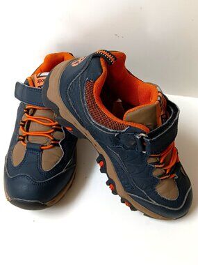 Shoes for Big Boy - Size: US 1 - 1.5 ; EU 32.